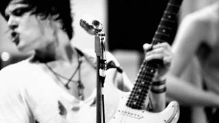 &quot;Say A Prayer&quot; (Official Video) - Tyler Bryant &amp; The Shakedown