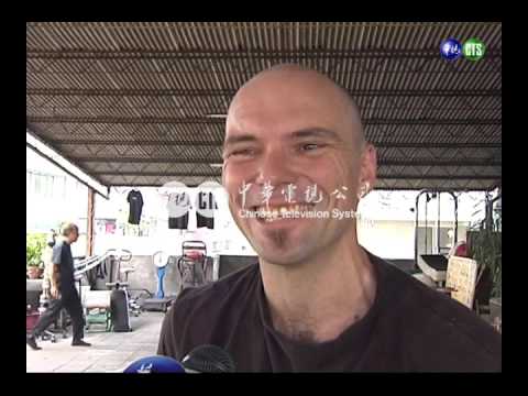 葉問的傳人! 77歲老宗師身手靈活