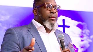 Pastor Calls Out Drag Queen in the Middle of Church Service Chicago, Illinois