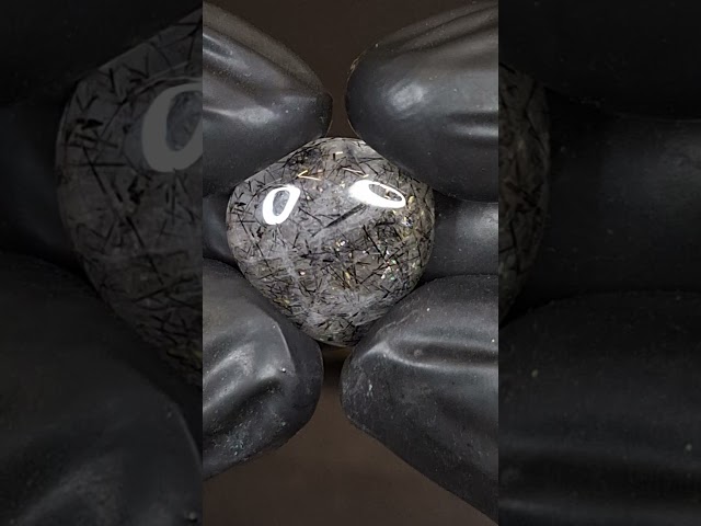 حجر بلاك روتيل كوارتز طبيعي