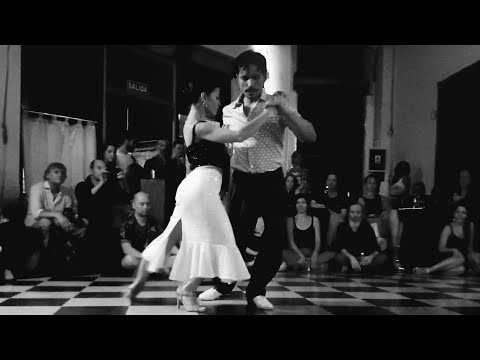 Gaston Torelli y Gri Montanaro - "Remolino" Alfredo De Angelis ♡