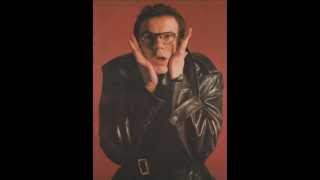 Angel y Las Guais   Un Poco Shiego