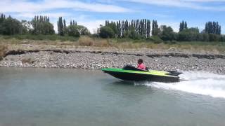 preview picture of video 'Jet boat Canterbury'