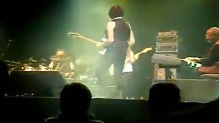 Jeff Beck playing "Snake Oil" (Tony Williams Lifetime cover)