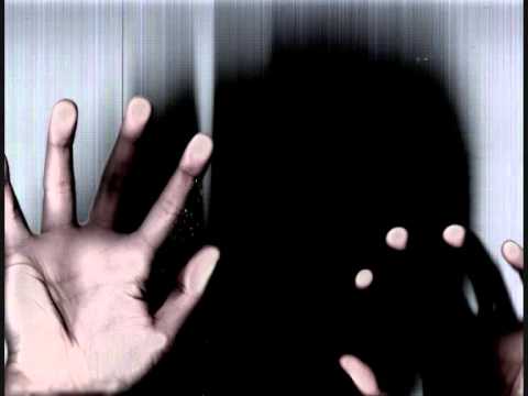 v0da - Kate in the bathroom