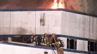 preview picture of video 'LAFD / Auto Dealership Blaze-Vacant / Part 2 of 2'