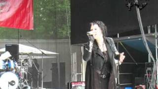 BLOODFLOWERZ Schwarz TV 14 Interview Juni 06