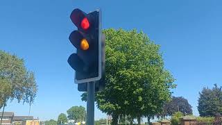 British Traffic light Motus Ultra Signal Tled 1x3 in Long Eaton