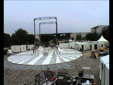 Das TIPI AM KANZLERAMT Berlin wird "verrückt"