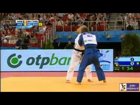 Judo 2013 European Championships Budapest: van Snick (BEL) - Rosseneu (BEL) [-48kg] semi-final