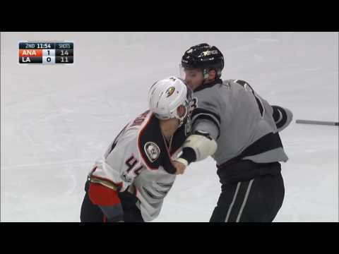 Ducks and Kings brawl after Perry trips Kopitar