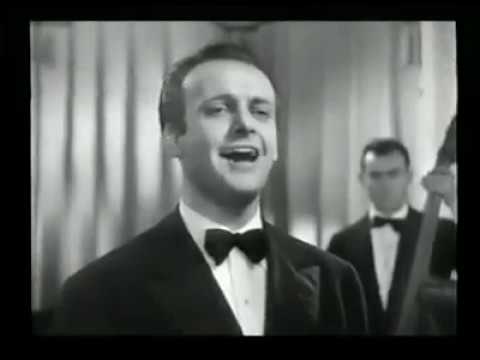 Tito Gobbi , « Dicitencello vuje »