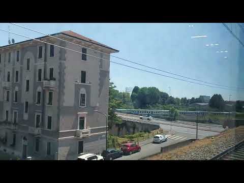 Regionale di Trenord con passaggio meraviglioso ripreso dall'alto!