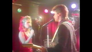 Download lagu John Stamos & Valerie Stevenson - Alone (TV Series Dreams -  1984) HD mp3