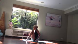 Uplifted Yoga: Rachel Claudio sequence 003