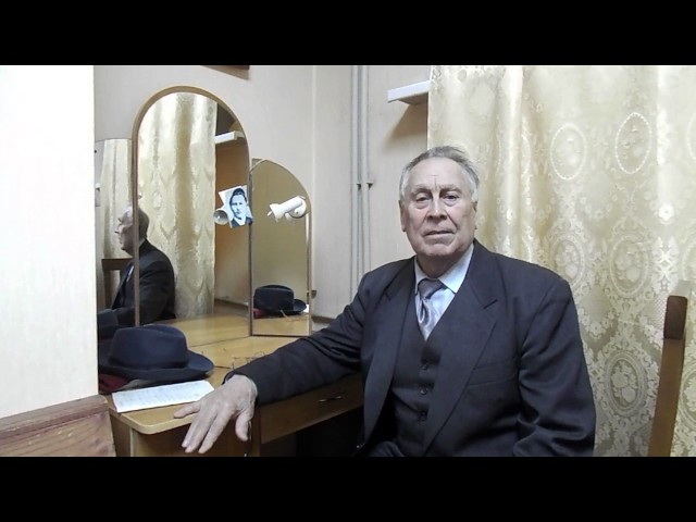 Әзһәр Шакиров: "Тормышта әйтеп булмаган фикерне сәхнә аша җиткерергә мөмкин"