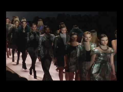 MATTHEW WILLIAMSON   Mercedes Benz Fashion Week spring