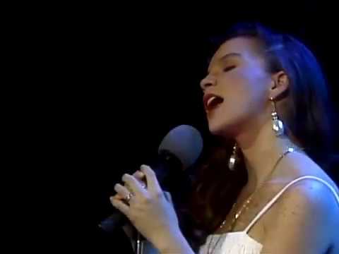 Mariana Garza Alcanzar Una Estrella HD