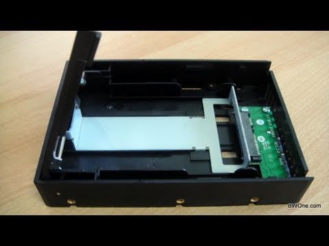 Kištukinis Icy Dock 3.5 "2,5" SATA HDD &amp; SSD EZKonvertuoti disko (MB882SP- 1S- 1B) video