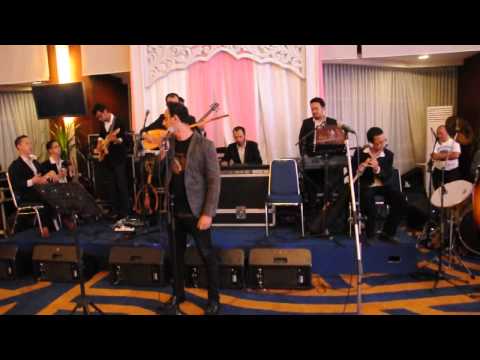 L'Catraz Band - Bessame Mucho