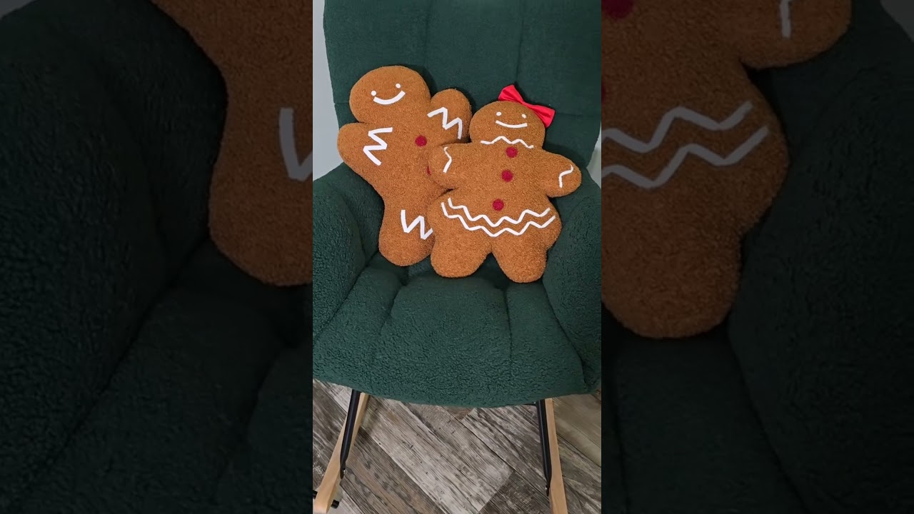 Gingerbread Pillows: Soft, Plush, & Worth the Wait! #gingerbread #holidaydecor