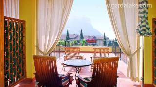 preview picture of video 'Hotel Villa Madrina - Garda - Lago di Garda Lake Gardasee'