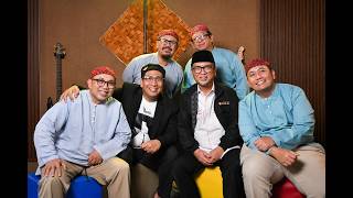 Download lagu SNADA Reunion Feat ALMUZZAMMIL YUSUF - DIALOG DUA HATI mp3 Download lagu SNADA Reunion Feat ALMUZZAMMIL YUSUF - DIALOG DUA HATI mp3