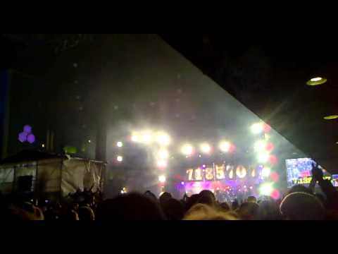 Serious Request 2010 eindshow (Hello!)