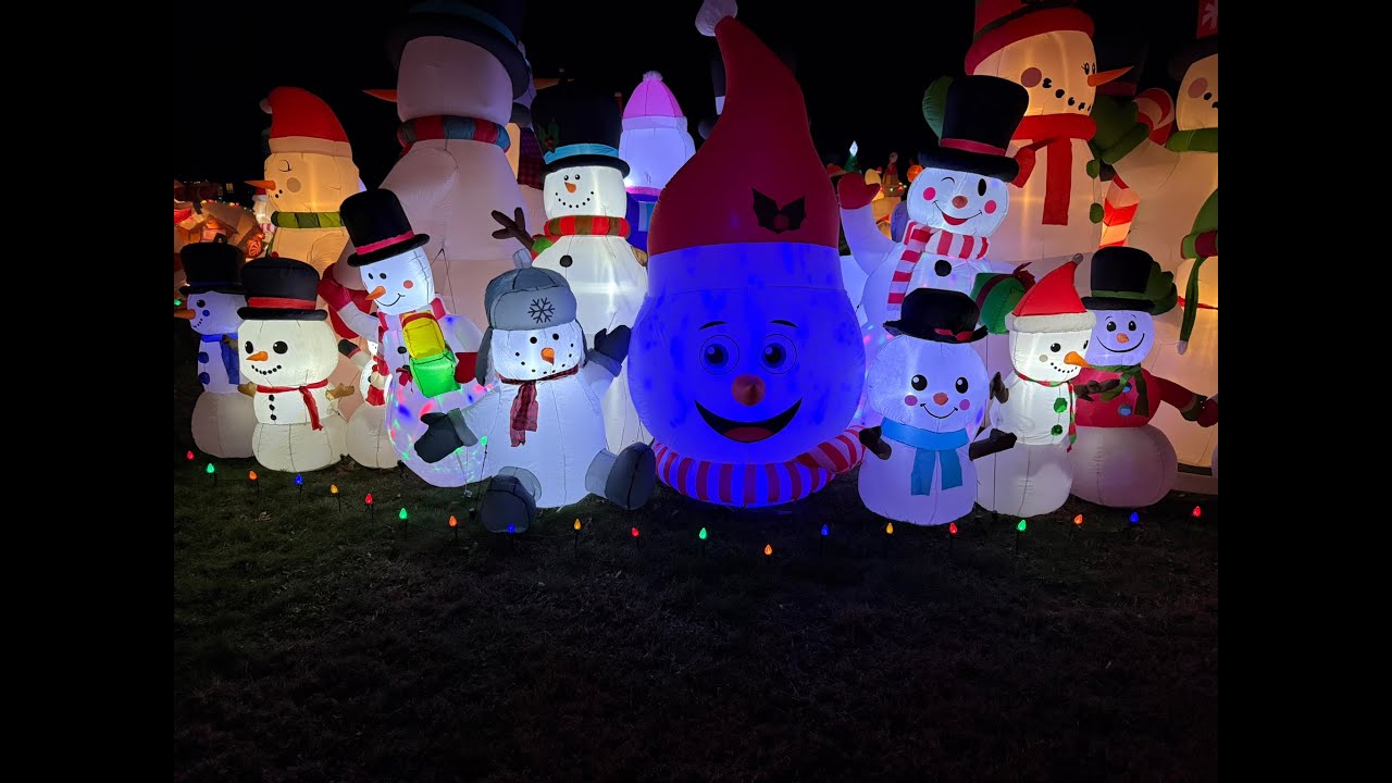 Over 300 inflatables - Night time walk through of our 2025 Christmas display