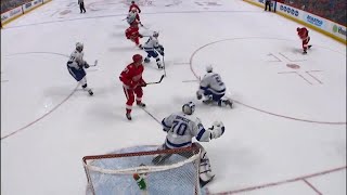 Lightning's Girardi knocked out by slap shot