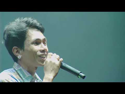 Mangu Di Bawah Bayu : Sesi Potret