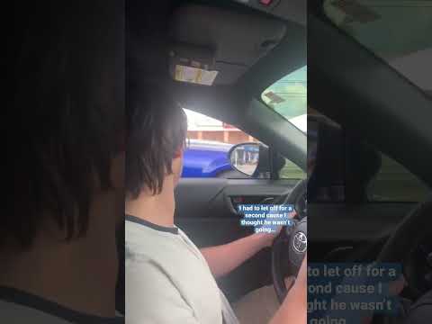 Toyota GR86 VS Ford Mustang