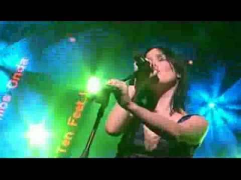 download lagu mp3 mp4 Andrea Corr Barefoot, download lagu Andrea Corr Barefoot gratis, unduh video klip Andrea Corr Barefoot