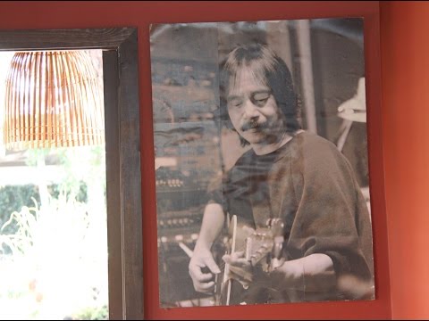 Bên đồi lau xanh - Lê Uyên