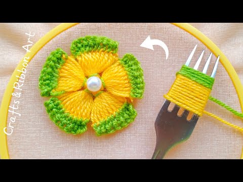 It's so Beautiful 💖🌟 Superb Woolen Flower Making Trick with Fork -  DIY Amazing Woolen Flower Design