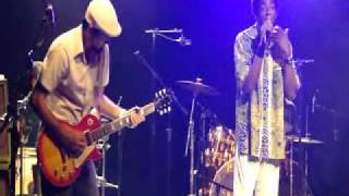 Seu Jorge & Almaz - "Tempo de amor" - Oi Futuro Ipanema - Rio de Janeiro - 5/2/2011