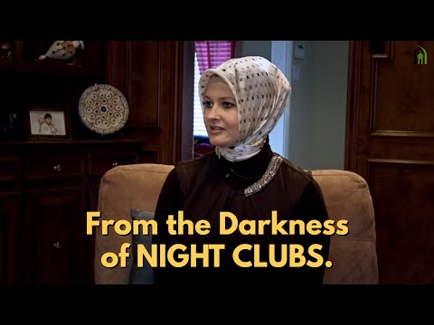 Former NIGHTCLUB Photographer Nicole Queen's Revert Story