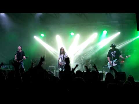 ALKEHOL - Pivo dělá hezká těla  (6.6.2015)