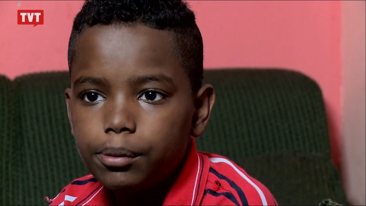 "Tenho orgulho de ser negro", diz Gustavo, 10 anos