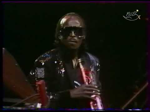 Darryl Jones w/Miles Davis - Montréal Jazz Festival 1985-07-28