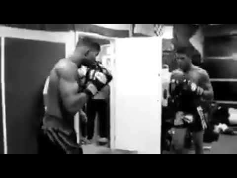 Tyrone spong e Overeem sparring