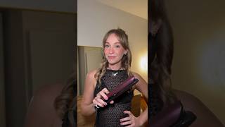 how to curl your hair with a straightener! #hairstylist #straightenercurls #hairtips #shorts