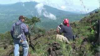 preview picture of video 'Volcan Chaparrastique, San Miguel. E.S.'