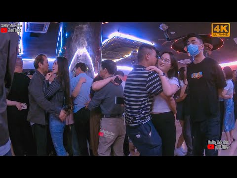 May 13, 2025, Chongqing Ballroom, Chinese people love dancing, a relaxing and happy day