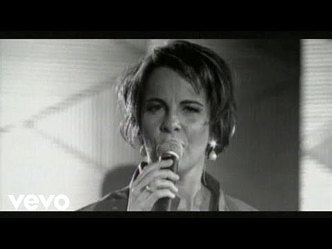 Leila Pinheiro - Um Dia, Um Adeus
