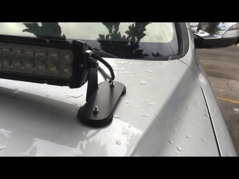 Magnet bracket for led light bar