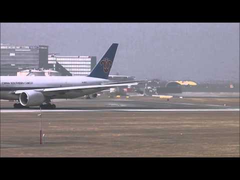 China Southern Cargo Boeing 777-F1B (B-2073) - Takeoff Vienna Int. Airport