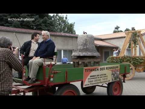 Vollendet - die Kirchenglocke in Brück