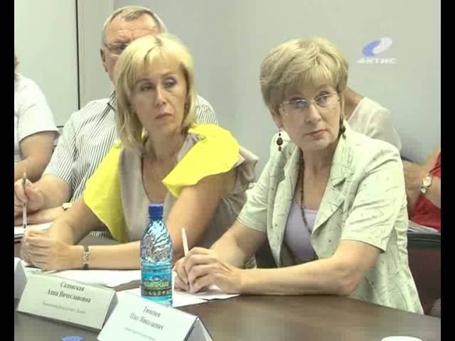 В Ангарске провели круглый стол по социальному сиротству