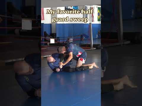 An effective half guard sweep #bjj #jiujitsu #halfguard #halfguardsweep